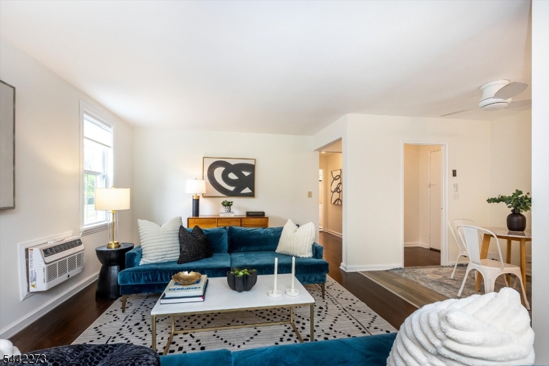 Gateway Manor - Residential