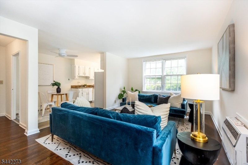 Gateway Manor - Residential