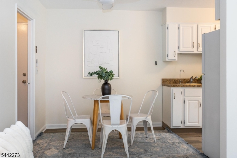 Gateway Manor - Residential