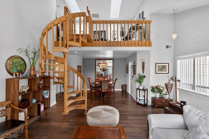 The Pointe Galloping Hill - Residential