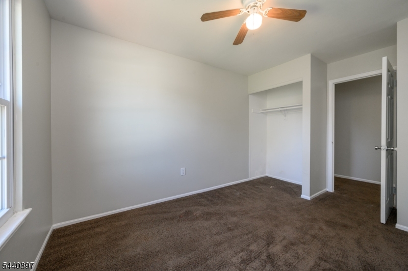 Hickory Knolls - Residential