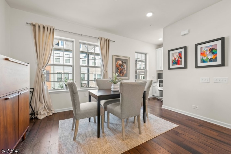 Livingston Square - Residential