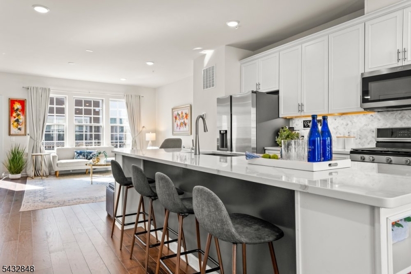 Livingston Square - Residential