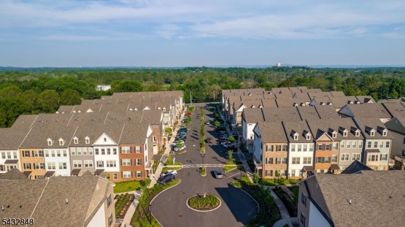 Livingston Square - Residential