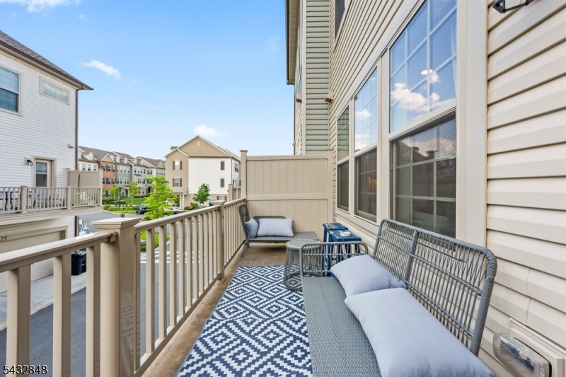 Livingston Square - Residential