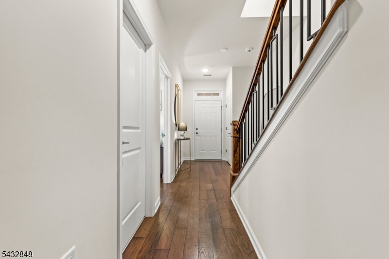 Livingston Square - Residential
