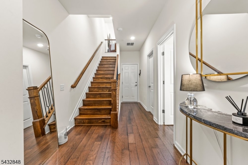 Livingston Square - Residential