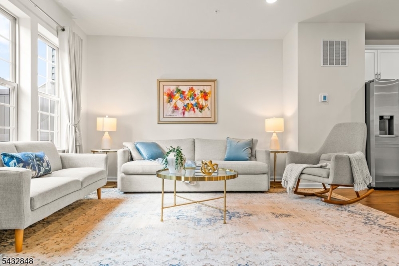 Livingston Square - Residential
