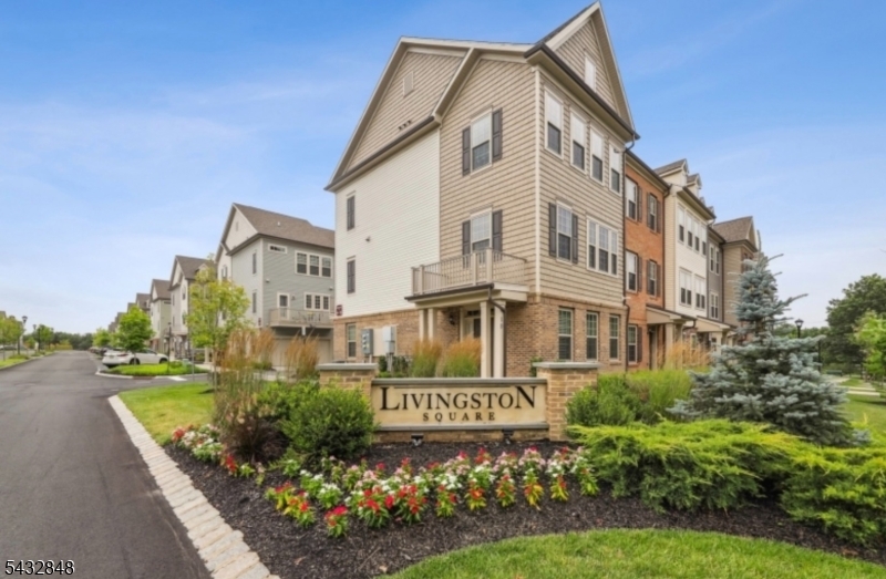 Livingston Square - Residential