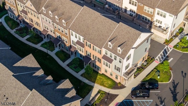 Livingston Square - Residential
