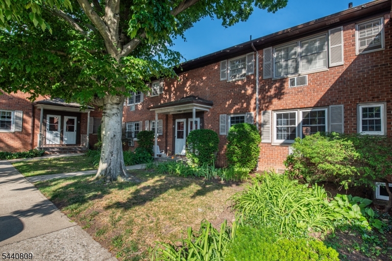 Lakeside Village - Residential Lease