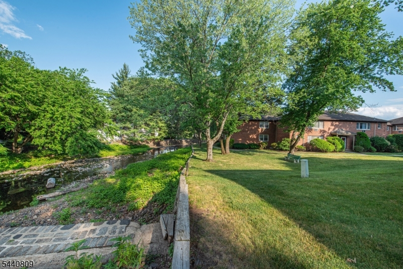 Lakeside Village - Residential Lease