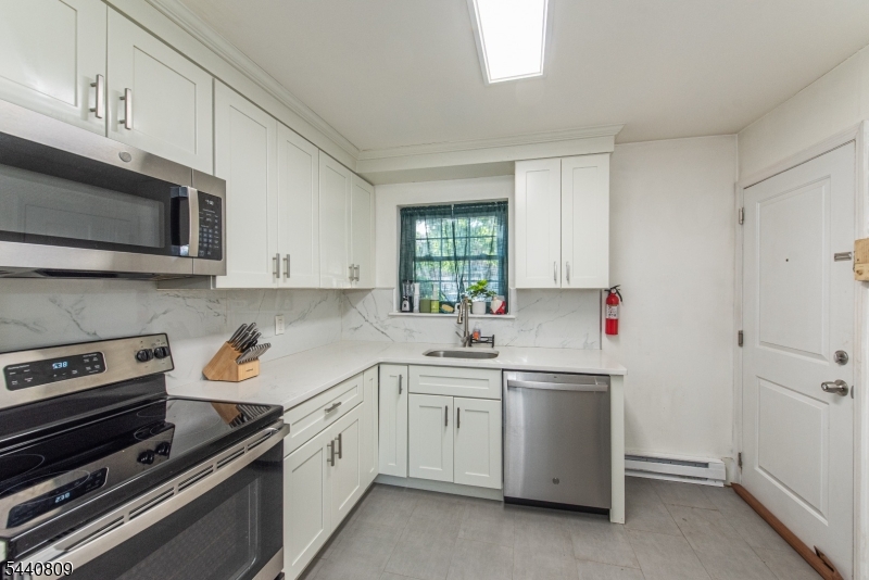 Lakeside Village - Residential Lease