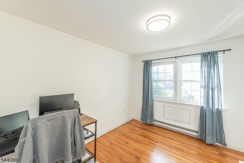 Lakeside Village - Residential Lease