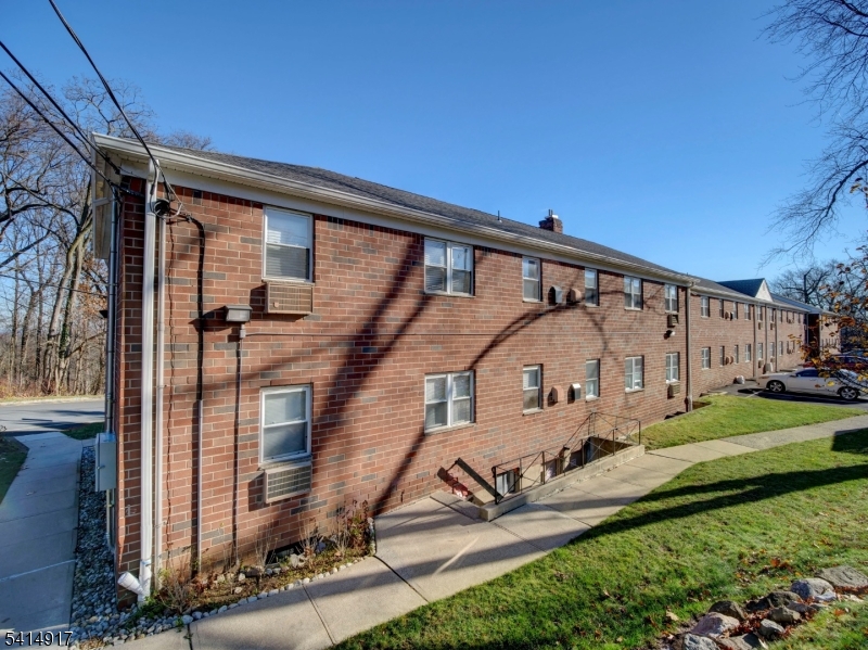 The Mountain Club - Residential Lease