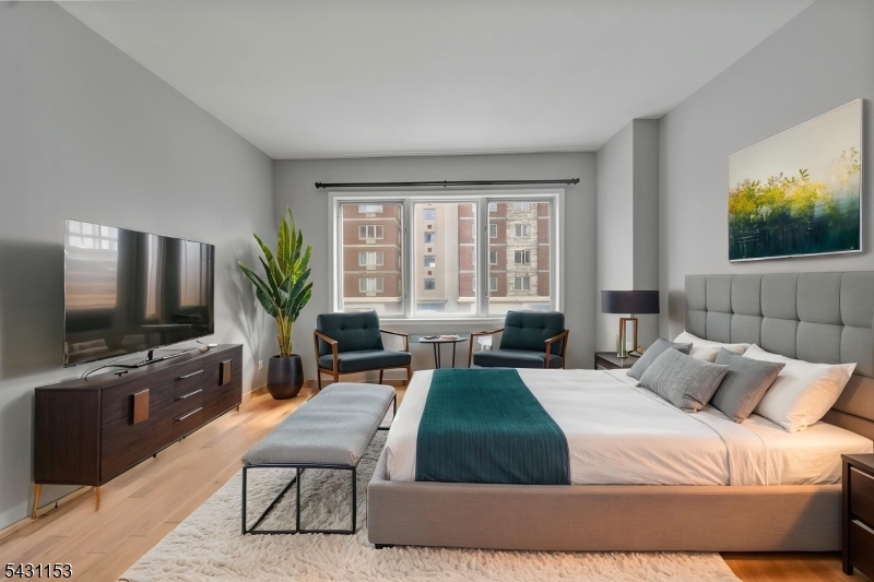 The Peninsula At City Place - Residential