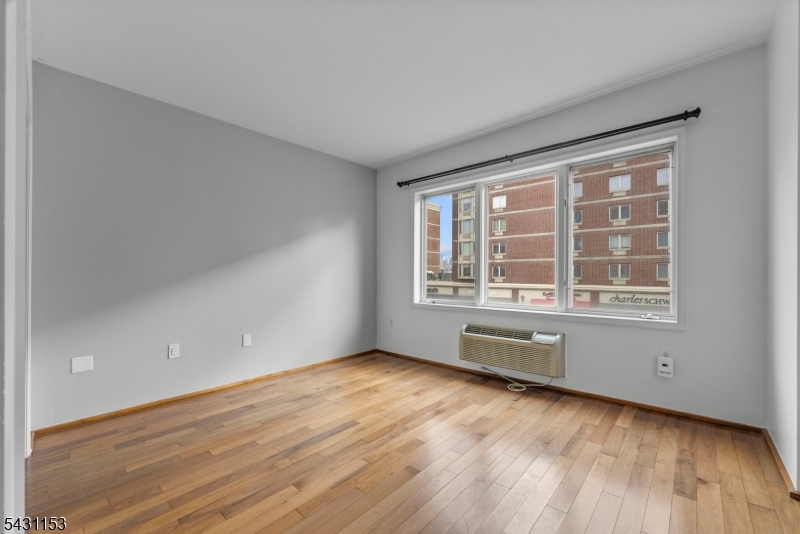 The Peninsula At City Place - Residential