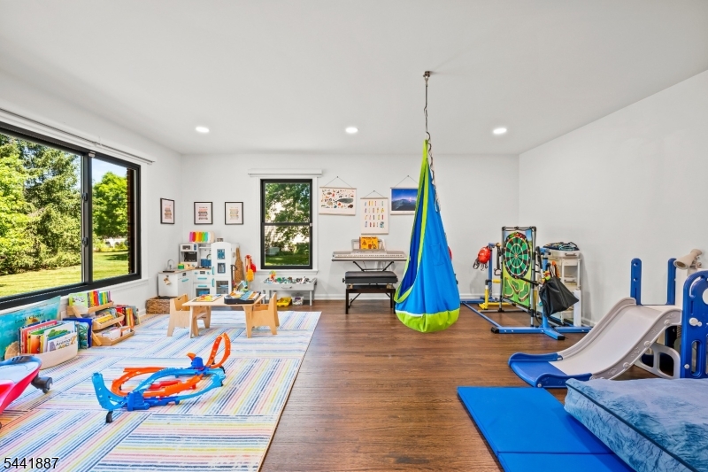 Williamsburg Estates - Residential