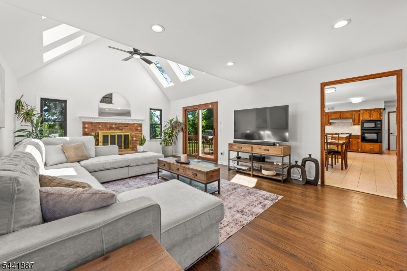 Williamsburg Estates - Residential