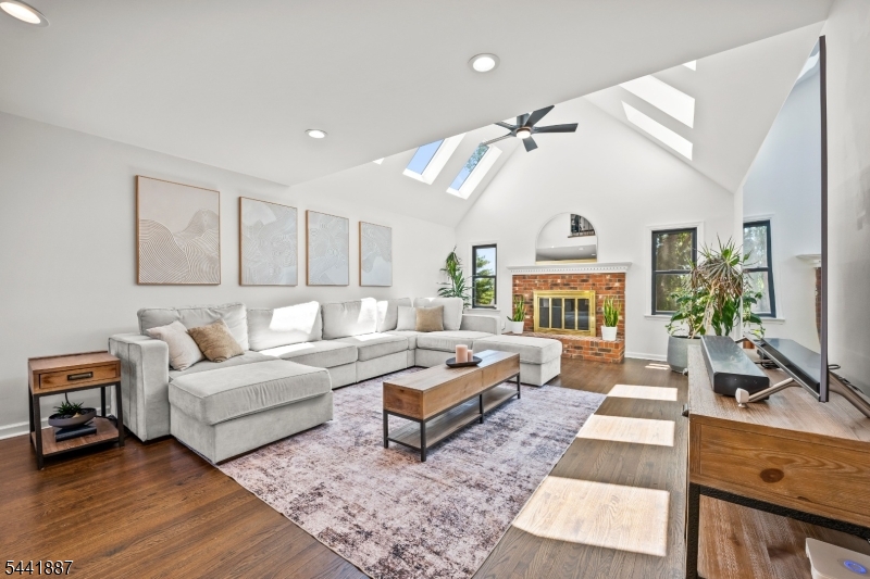 Williamsburg Estates - Residential