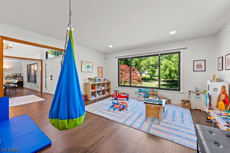 Williamsburg Estates - Residential