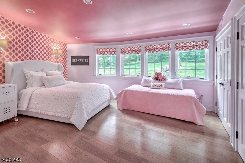 Bernardsville Mountain - Residential
