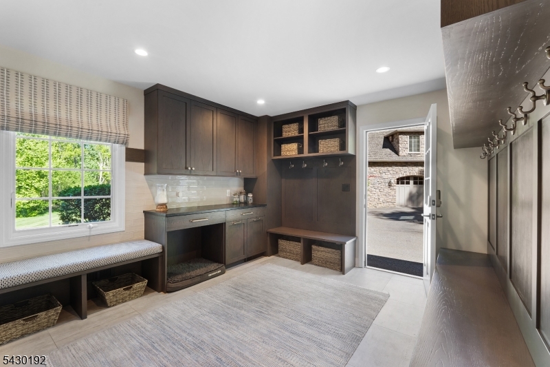 Roxiticus Valley/Far Hills - Residential