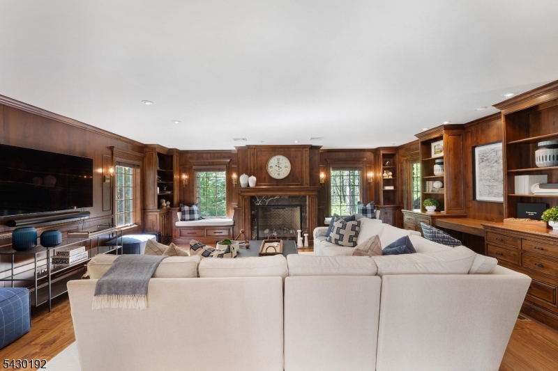 Roxiticus Valley/Far Hills - Residential