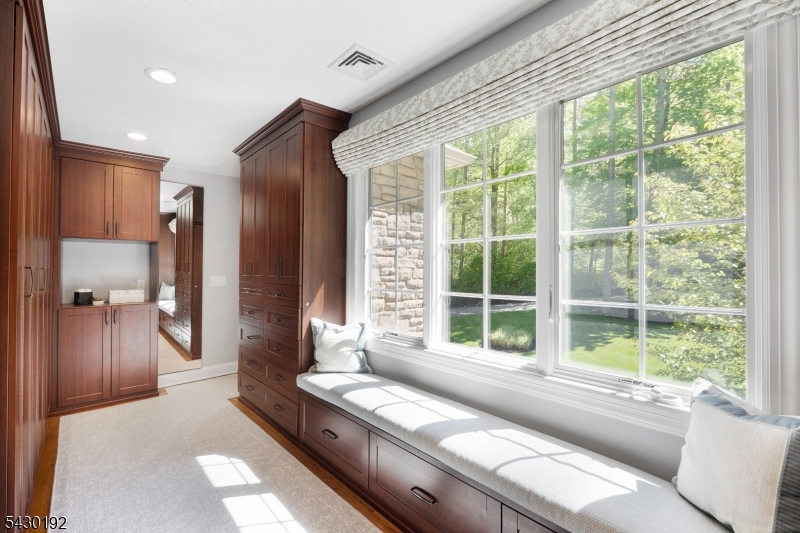 Roxiticus Valley/Far Hills - Residential