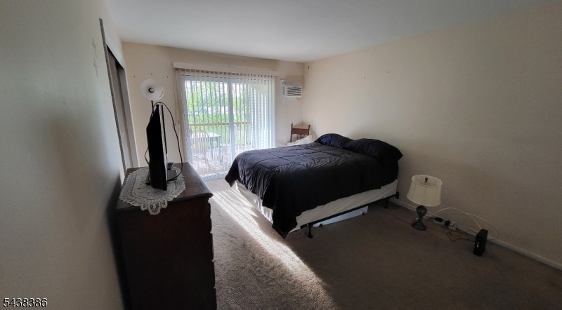 High Point Country Club - Residential Lease