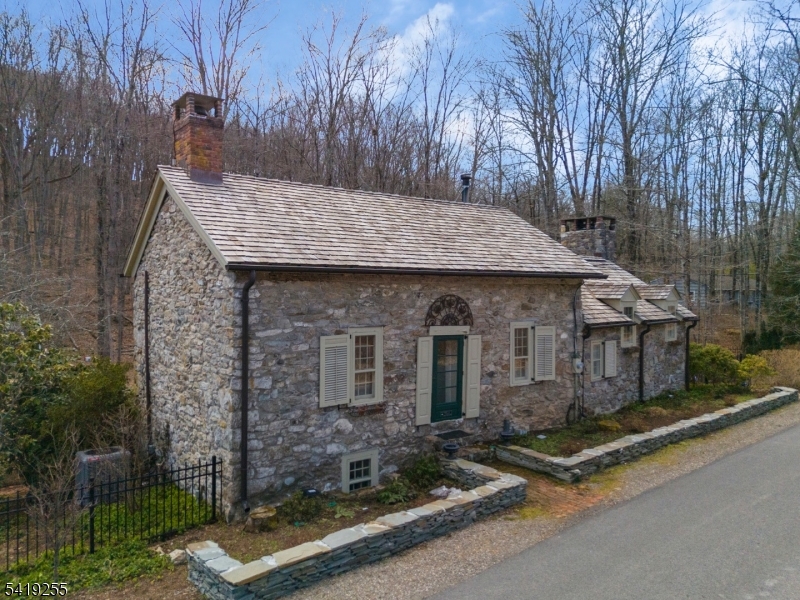 Mountainsville - Residential