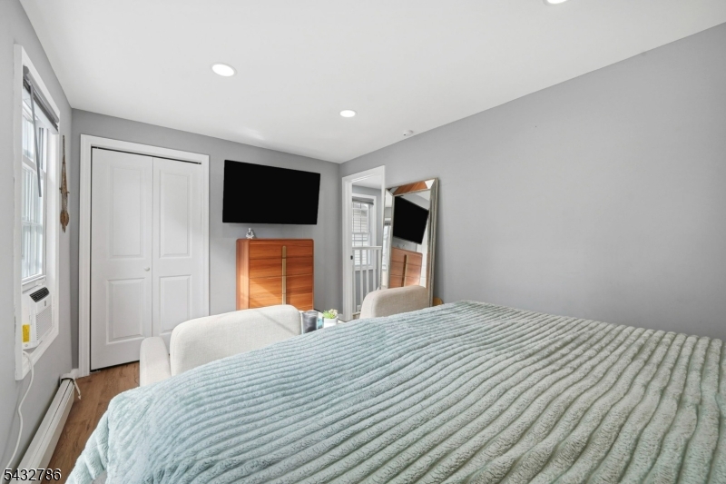Lincoln - Residential