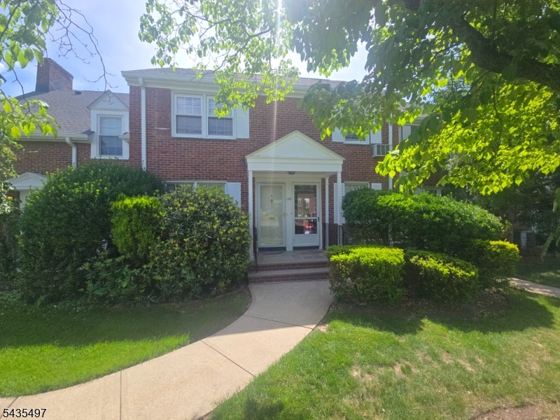 Maplewood Village Condos - Residential