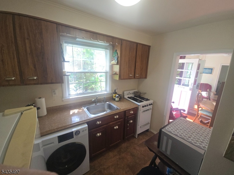 Maplewood Village Condos - Residential