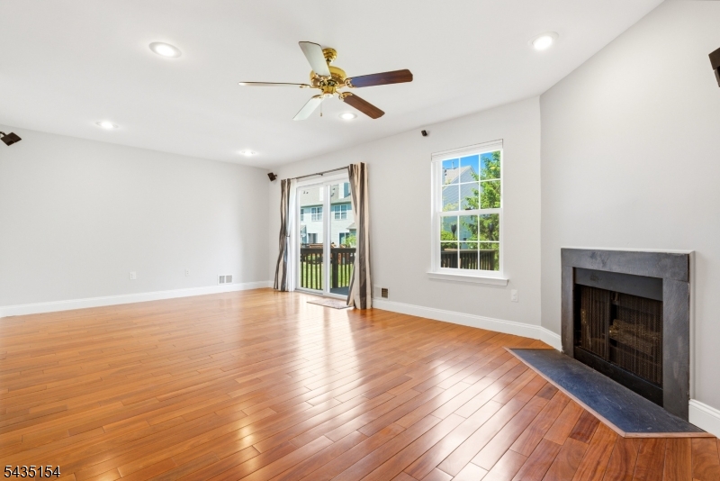 Somerset Glen - Residential