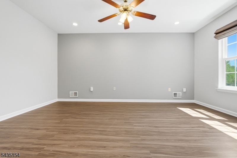 Somerset Glen - Residential