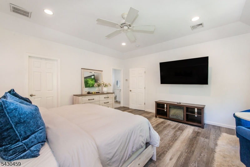 Hastings Square - Residential