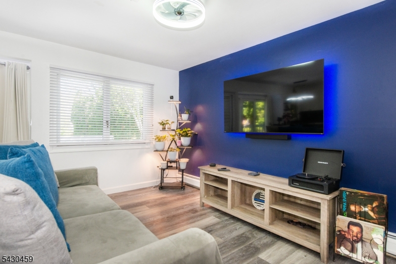 Hastings Square - Residential