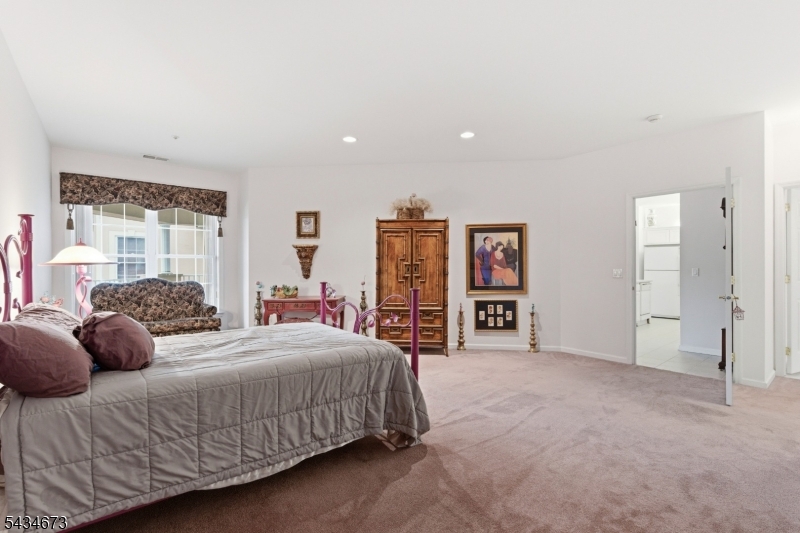 Fox Hills - Residential