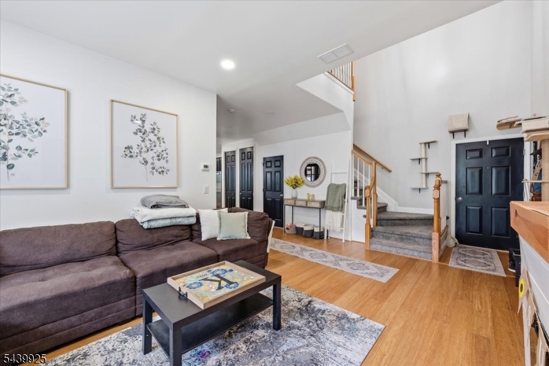 Warren Heights - Residential