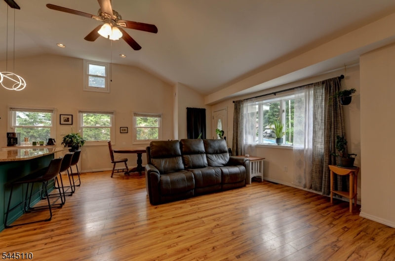 White Meadow Lake - Residential
