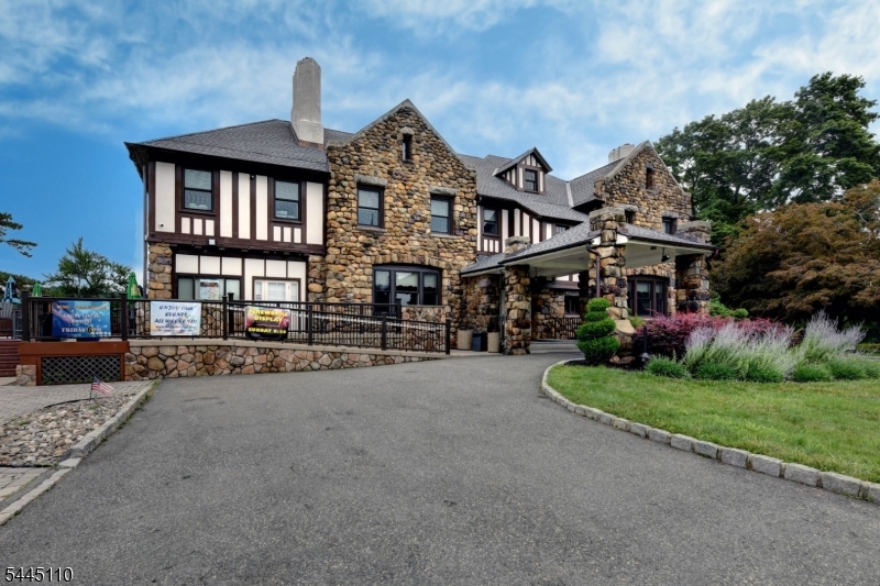 White Meadow Lake - Residential