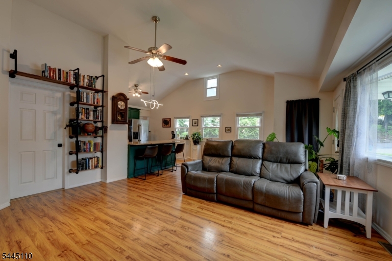 White Meadow Lake - Residential