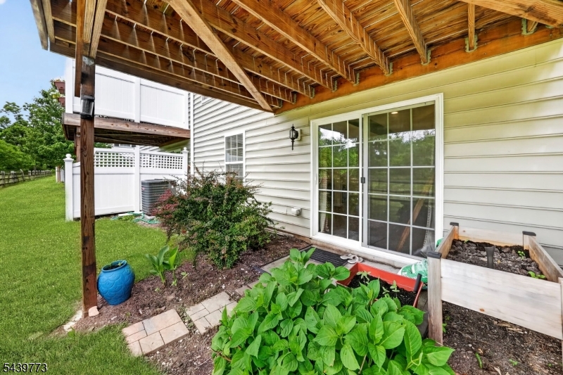 Montgomery Ridge - Residential