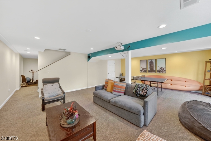 Montgomery Ridge - Residential