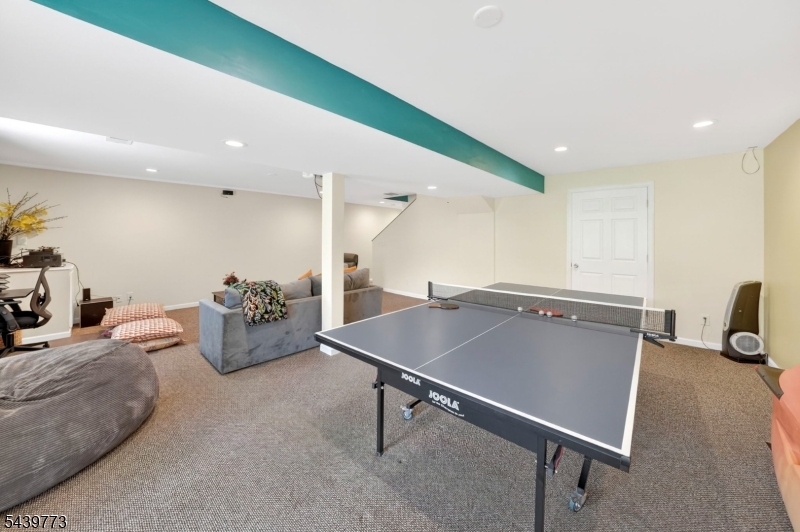 Montgomery Ridge - Residential