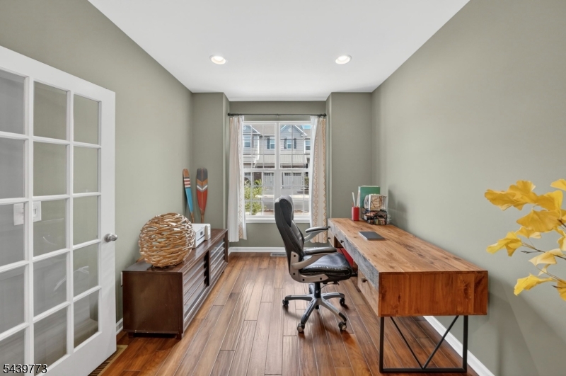 Montgomery Ridge - Residential