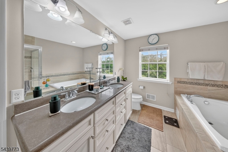 Montgomery Ridge - Residential
