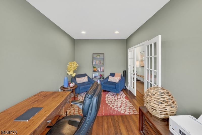 Montgomery Ridge - Residential