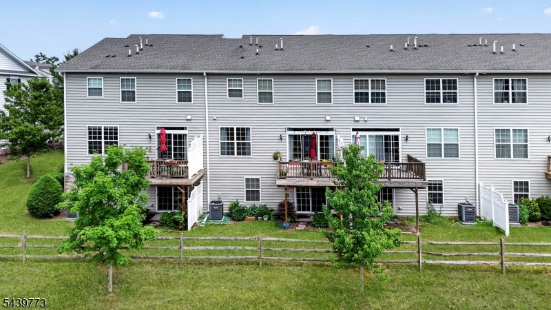 Montgomery Ridge - Residential